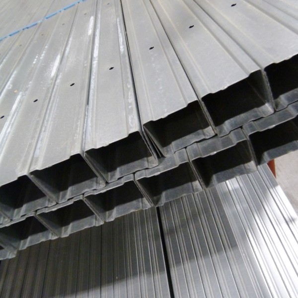 Metal stud horizontaal 50 - 2,6lm