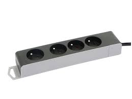 Profile 4V stopcontact met schakelaar + 3m snoer zwart