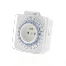 [38931-0] PR11 SPATWATERDICHTE SCHAKELKLOK