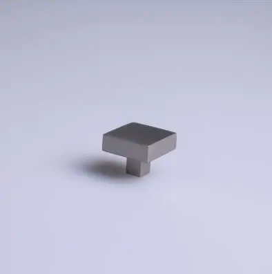 [541365] Meubelknop vierkant RVS-kleur 30x30x24mm
